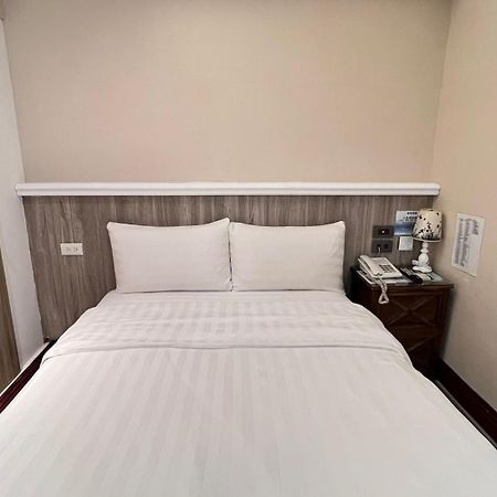 Migo Hotel Тайчжун Экстерьер фото