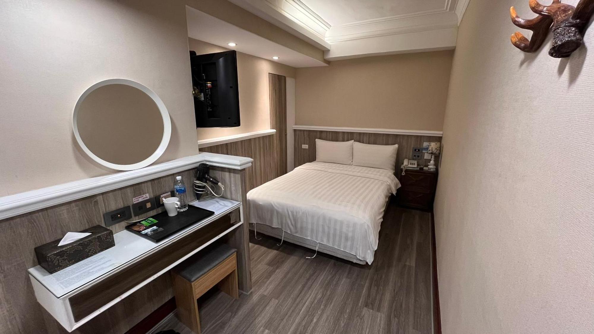 Migo Hotel Тайчжун Экстерьер фото